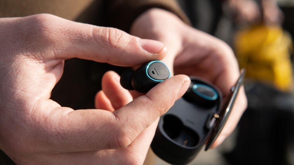 Affordable wireless earbuds for gaming and music , Best Wireless Earbuds Under ₹2000 India 2026