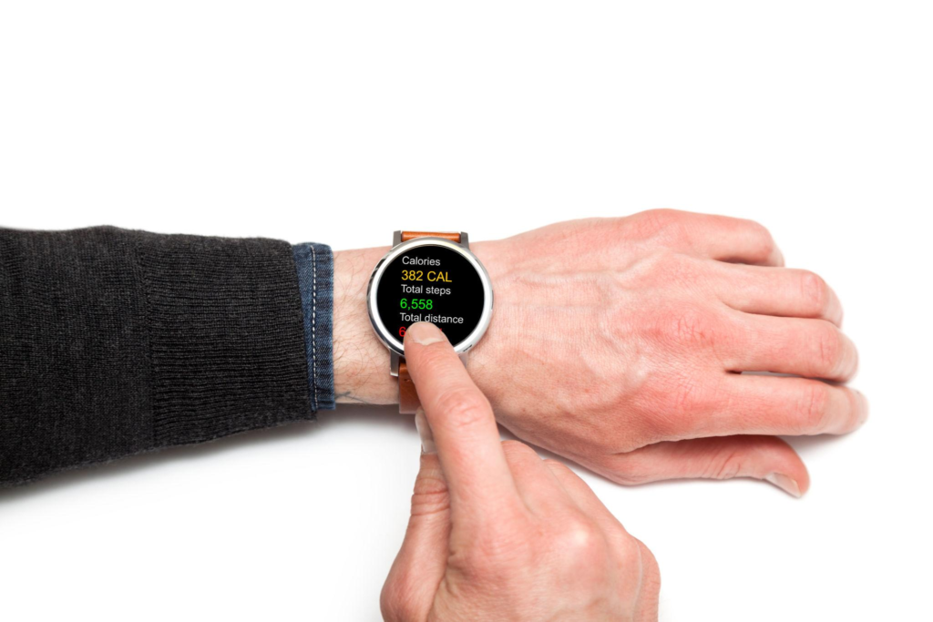 Budget smartwatch with AMOLED display and health tracking